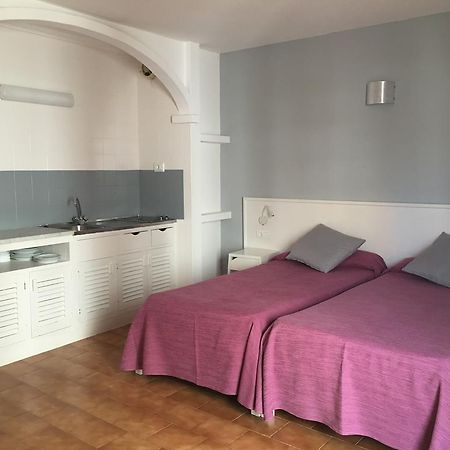 Apartamentos Orosol 2 By Typic Hotels Сан-Антонио-Абад Экстерьер фото