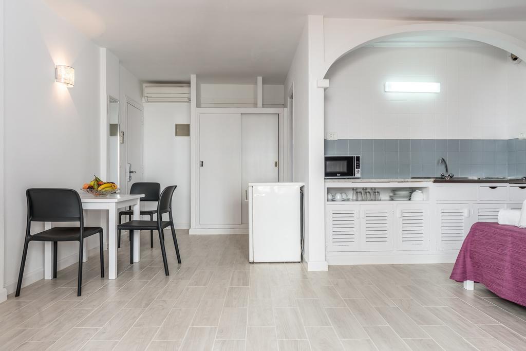 Apartamentos Orosol 2 By Typic Hotels Сан-Антонио-Абад Экстерьер фото