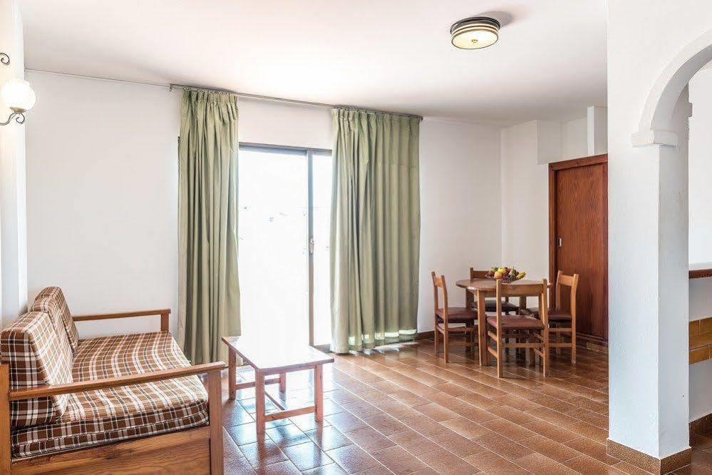 Apartamentos Orosol 2 By Typic Hotels Сан-Антонио-Абад Экстерьер фото