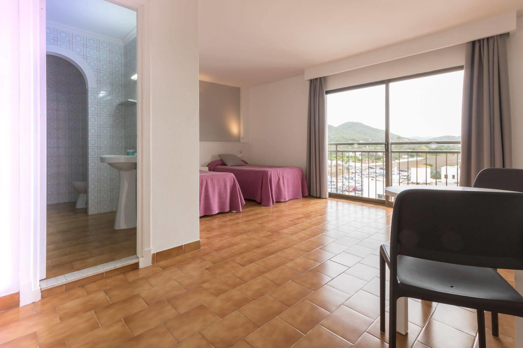 Apartamentos Orosol 2 By Typic Hotels Сан-Антонио-Абад Экстерьер фото