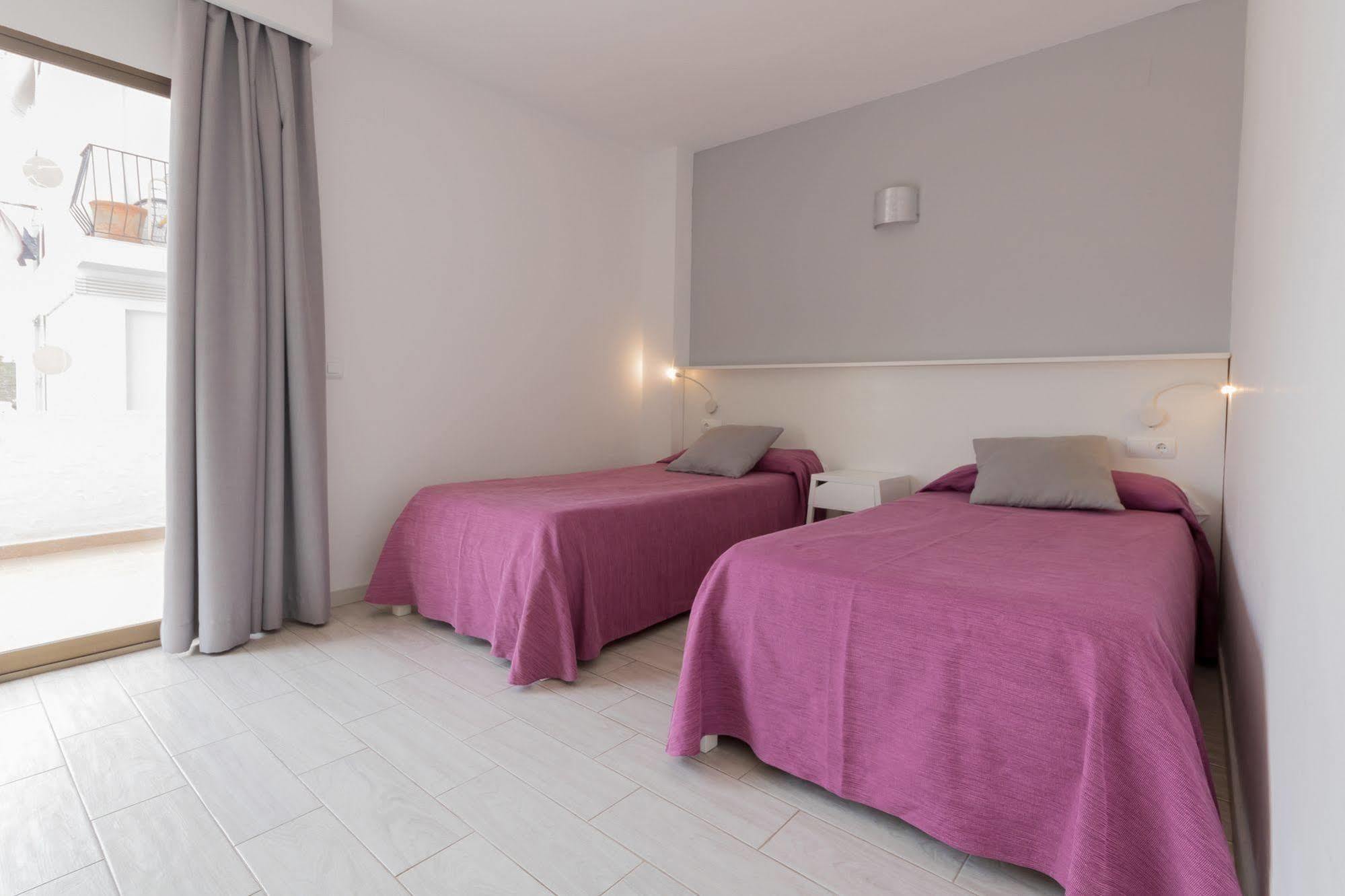 Apartamentos Orosol 2 By Typic Hotels Сан-Антонио-Абад Экстерьер фото